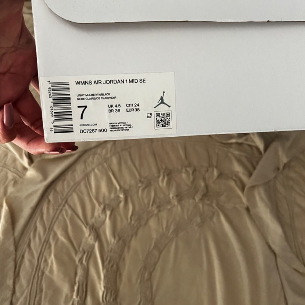 Air Jordan’s - Picture 4 of 4